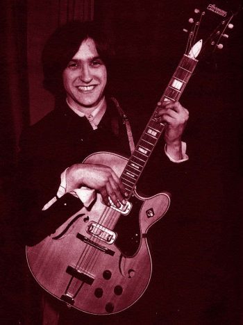 Dave Davies Sonriendo